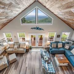 Crest View Lodge