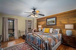 Linger Longer Cabin - Image 3