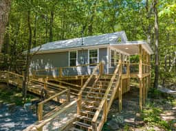 The Otter Box Cabin - Image 4