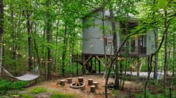 Serenity Escape Treehouse - Image 2