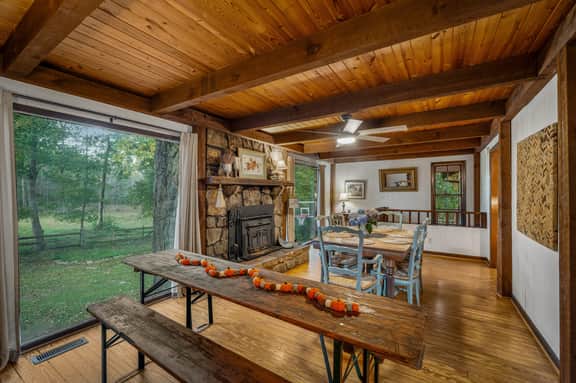 Alpine Lodge - Image 4
