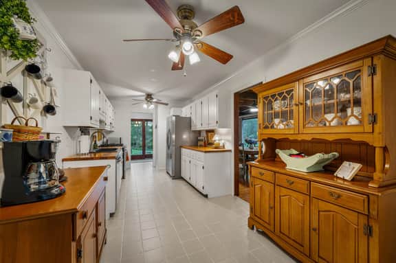 Alpine Lodge - Image 5