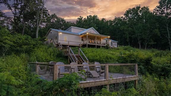 Crest View Lodge - Image 5