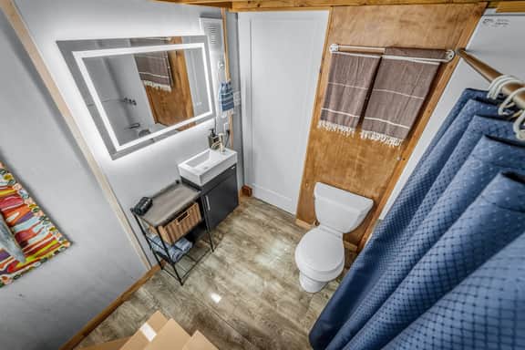 Tiny Cub House - Image 4