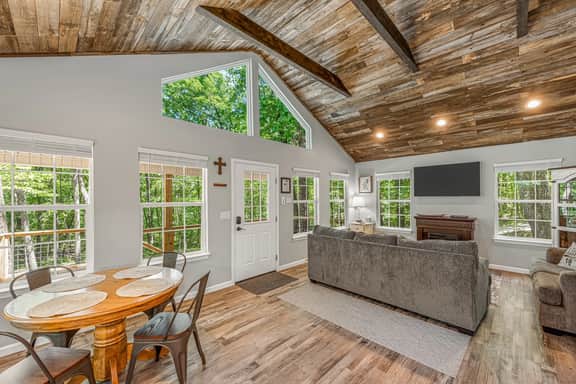 Two Cabins at Woodland Retreat at DeSoto - Image 2