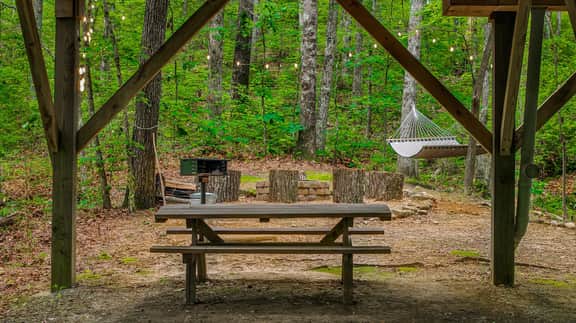 Serenity Escape Treehouse - Image 5